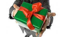 Как подарить с выгодой и заработать на бесплатном