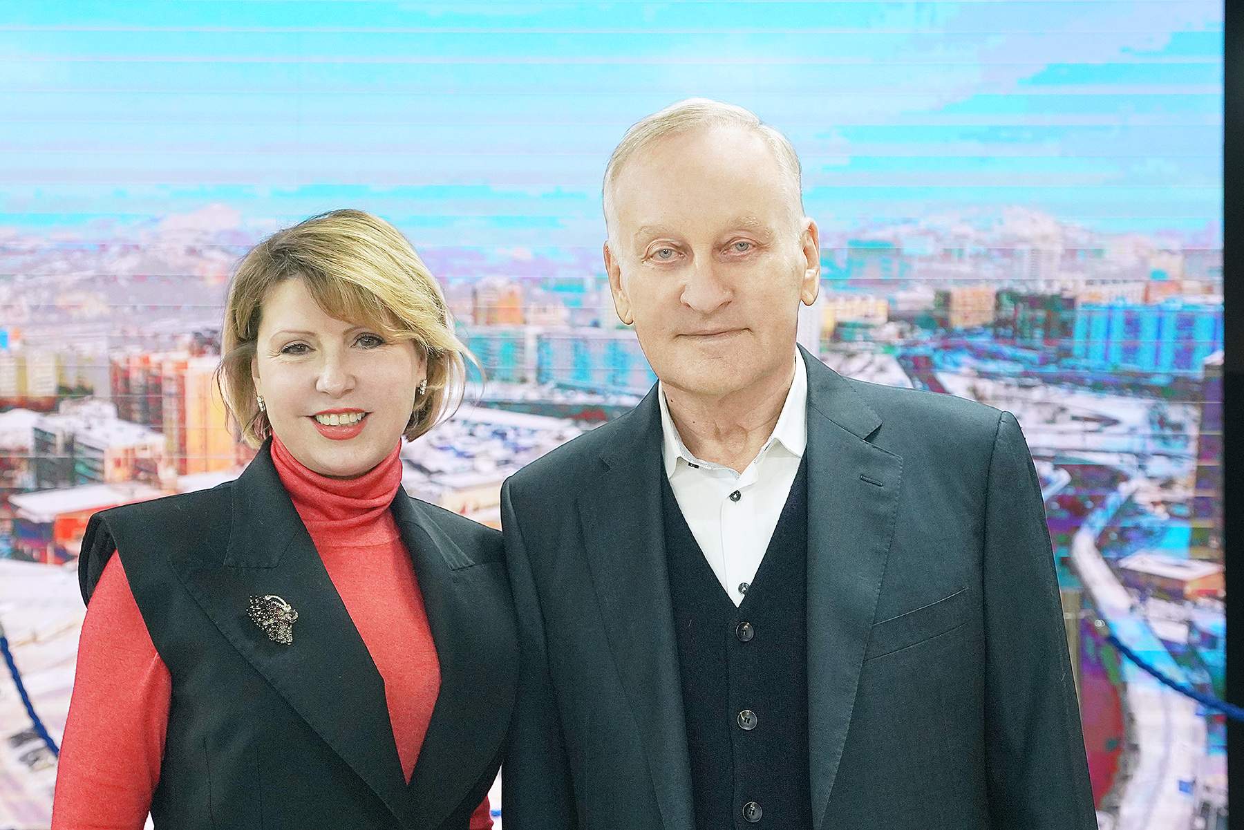 С днем студента, ВГУЭС! Поздравление ректора ВГУЭС Татьяны Терентьевой и президента ВГУЭС Геннадия Лазарева