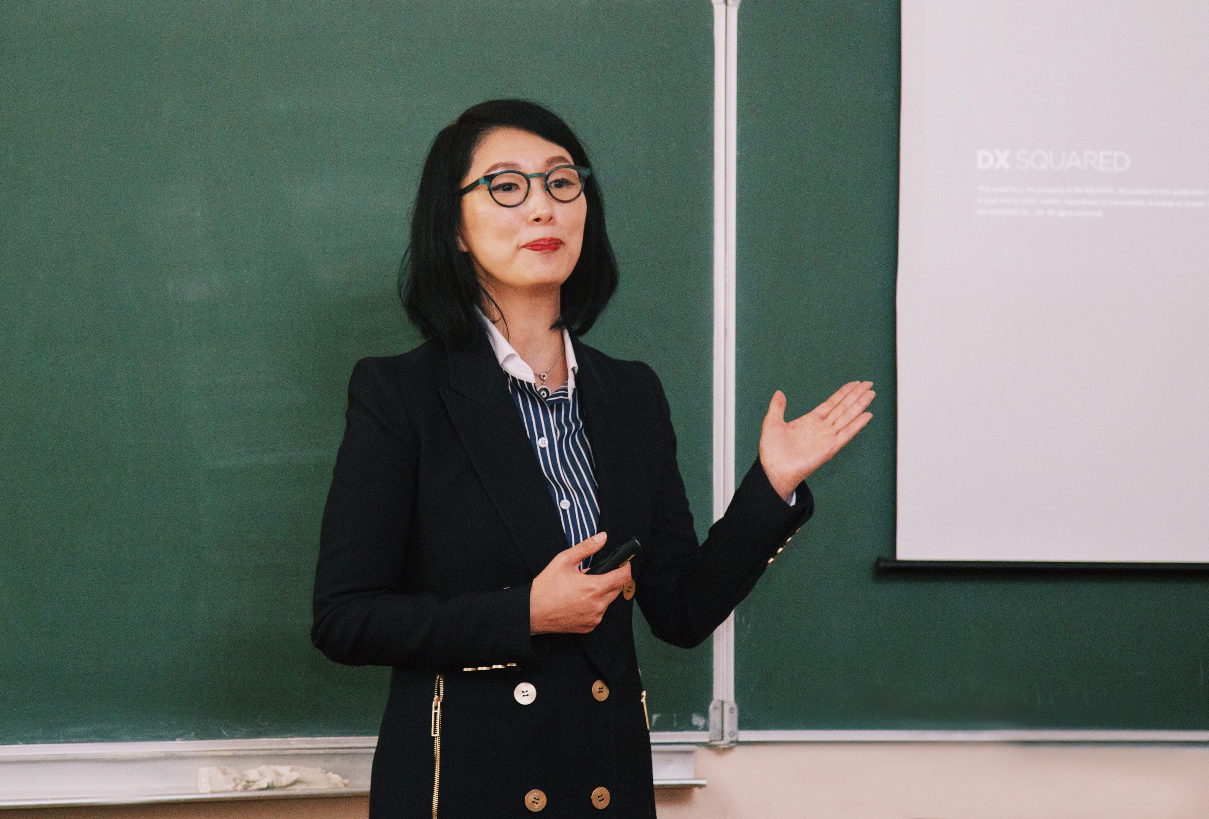 Эксперты из Греции и Кореи проведут воркшопы во ВГУЭС