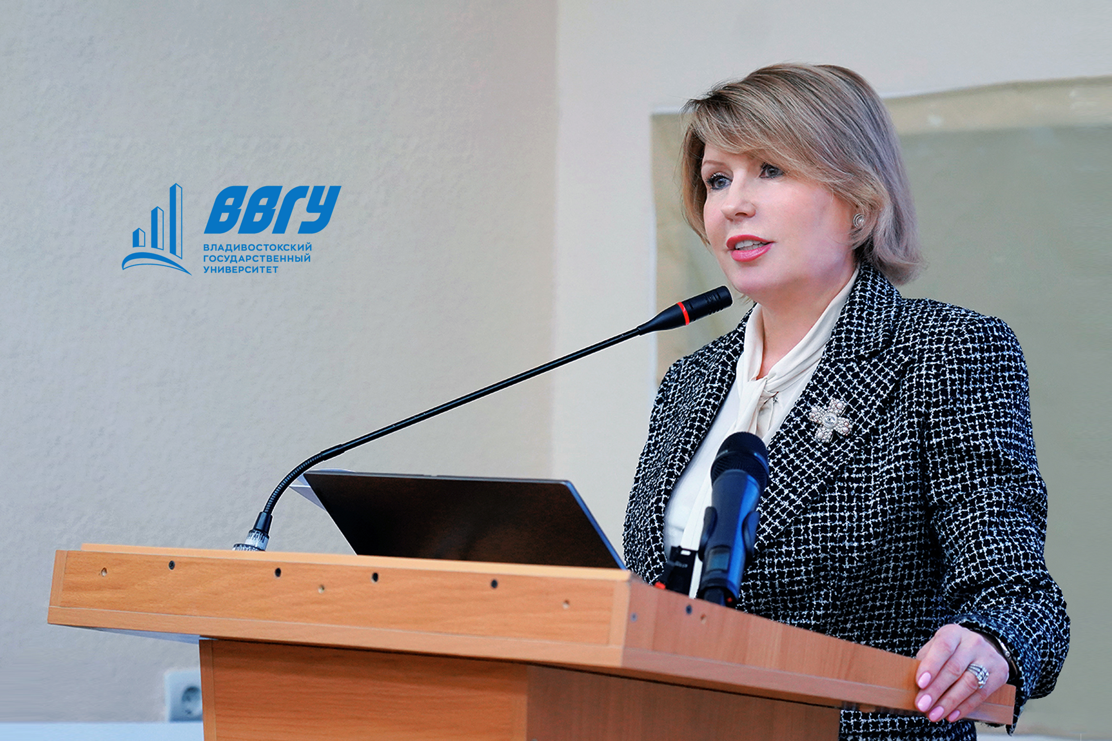 «Поступить в ВВГУ – стать частью интеллектуальной силы региона»: интервью с ректором на PrimaMedia