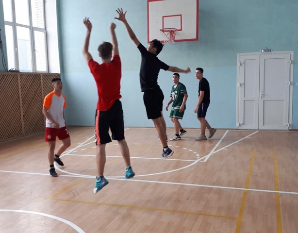 Первенство филиала ВГУЭС в г. Уссурийске по стритболу.