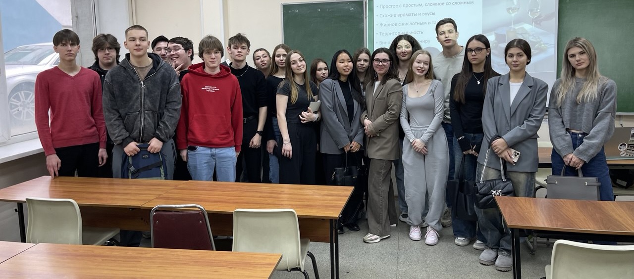 Vinoterra: студенты ВВГУ осваивают азы гастрономического искусства