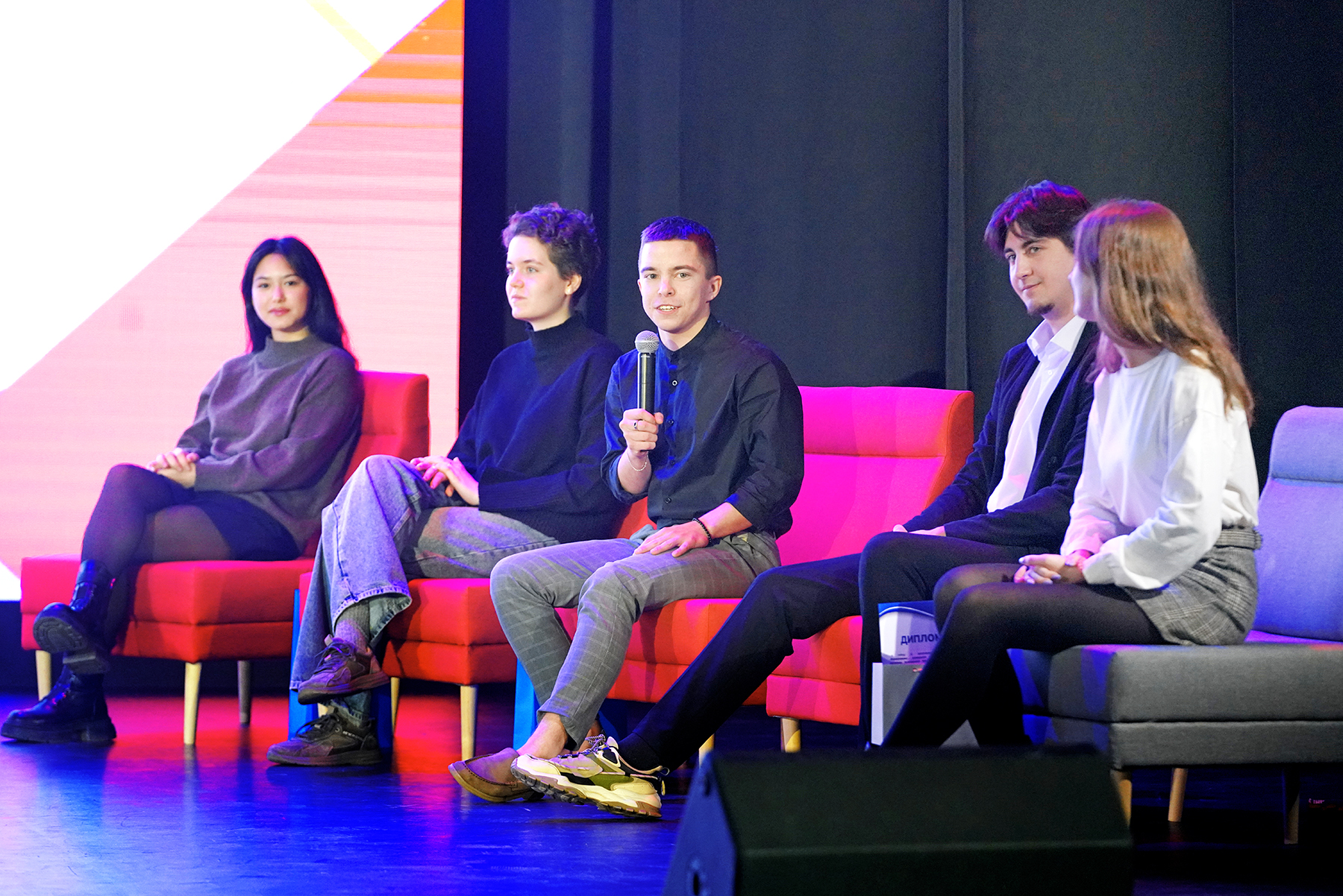 В ВВГУ прошли промежуточные защиты проектов второго сезона бизнес-акселератора