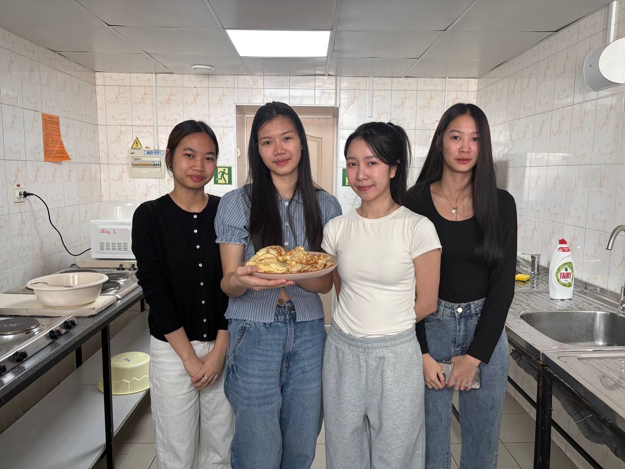 ВВГУ познакомил иностранных студентов с традициями Масленицы