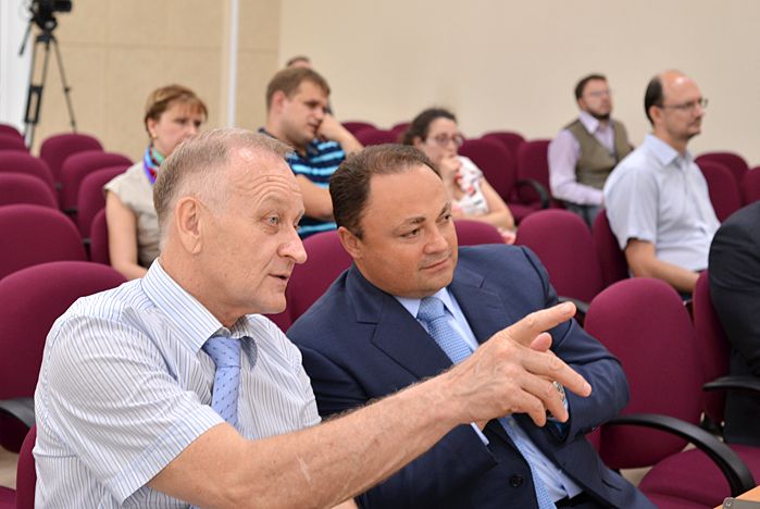 ВГУЭС предложил Владивостоку стать SMART-городом – мэр идею поддержал