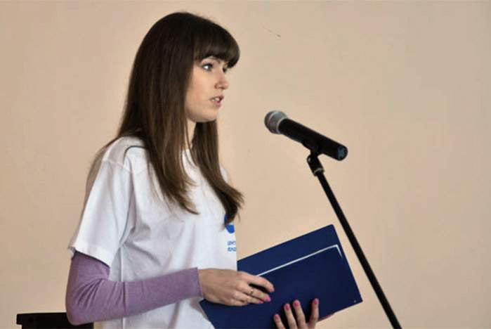 О гражданских правах и обязанностях рассказали активисты Центра волонтеров ВГУЭС  старшеклассникам