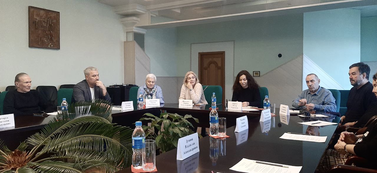 В ВВГУ прошёл круглый стол на тему развития современного архитектурного образования