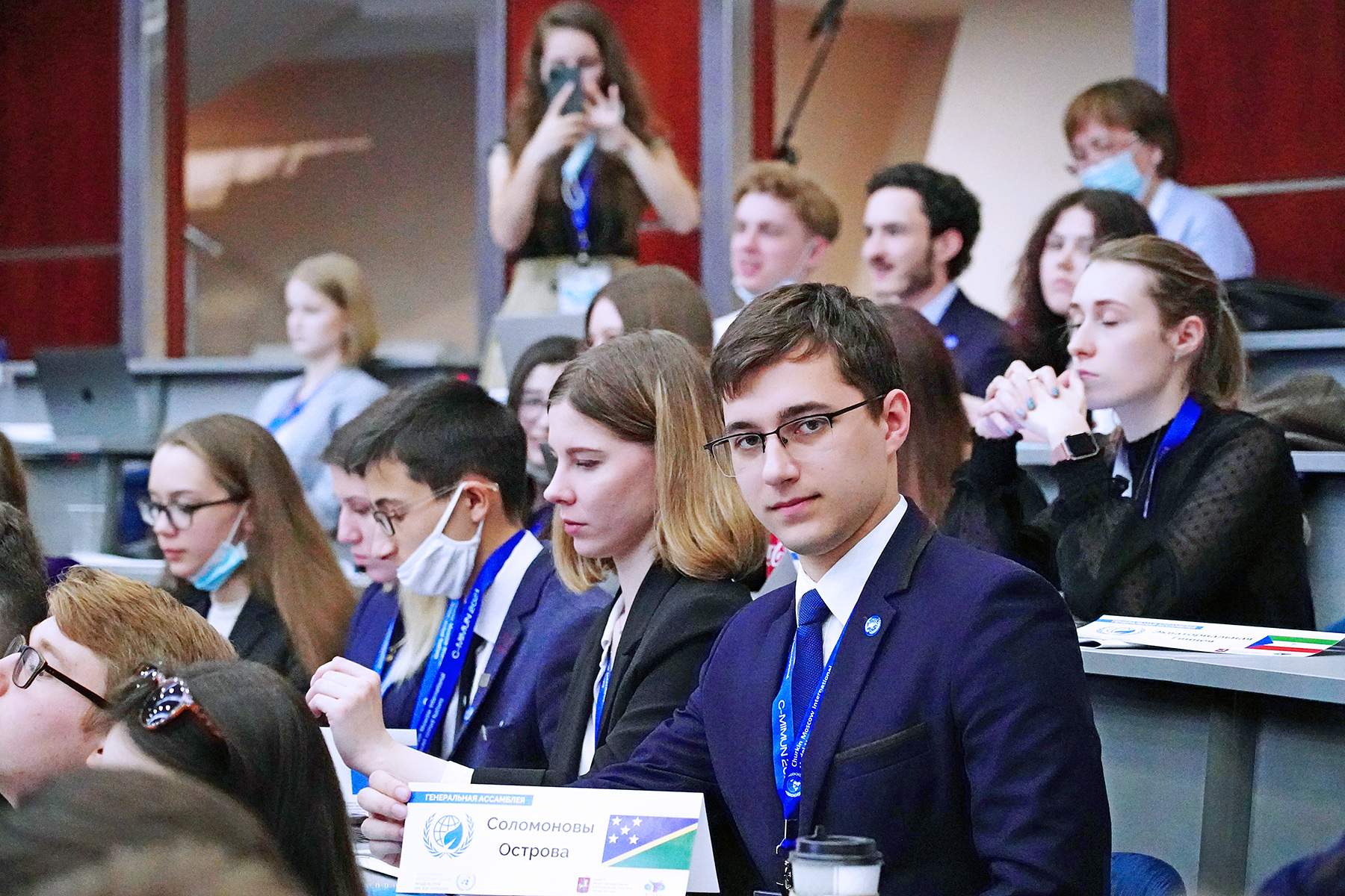 Высокий уровень концентрации, ответственности и юридической грамотности: студенты Института права ВГУЭС об участии в Международной Модели ООН в МГИМО