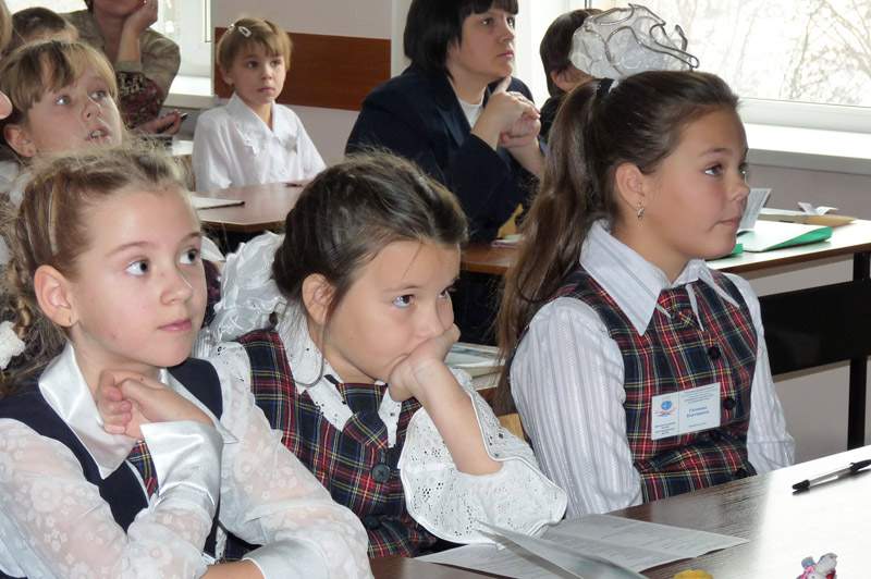 В Школе-интернате ВГУЭС для одаренных детей завершился региональный конкурс «Юный исследователь - Дальний Восток»