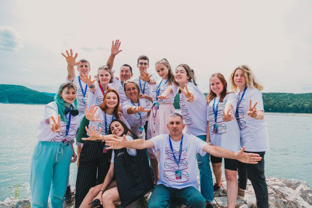 Волонтеры ВГУЭС - участники всероссийских образовательных форумов