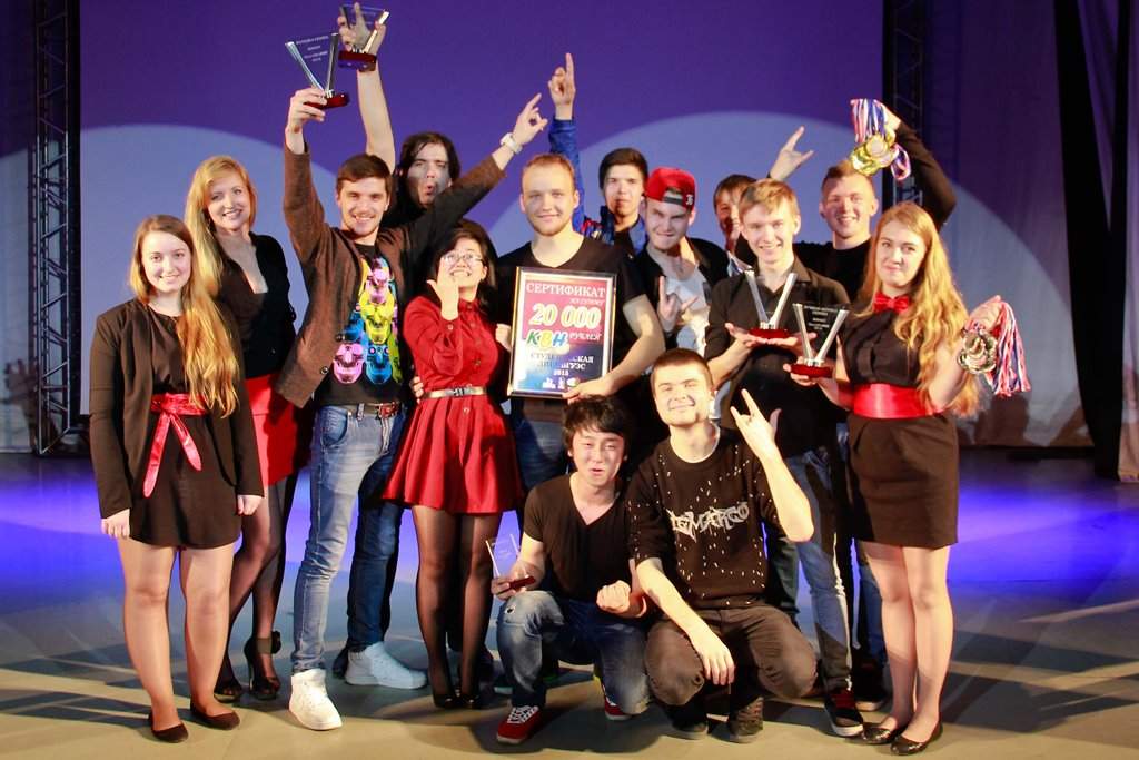 Студенческая Лига КВН ВГУЭС: много креатива, юмора и отличное настроение!