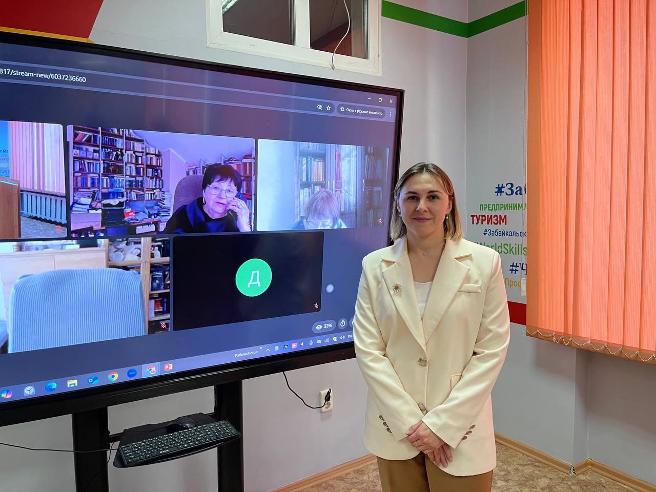 Поздравляем Столярову Веронику с успешной защитой диссертации на соискание ученой степени кандидата культурологии