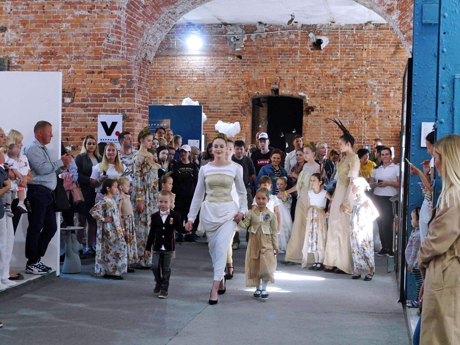 Выпускные проекты студентов направления «Дизайн среды» ВГУЭС на Vladivostok Design Week – 2019 привлекли внимание потенциальных заказчиков