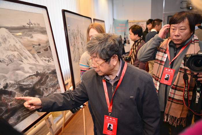 Выставка «Среди зимы и снега» во ВГУЭС: язык искусства объединяет Россию и Китай