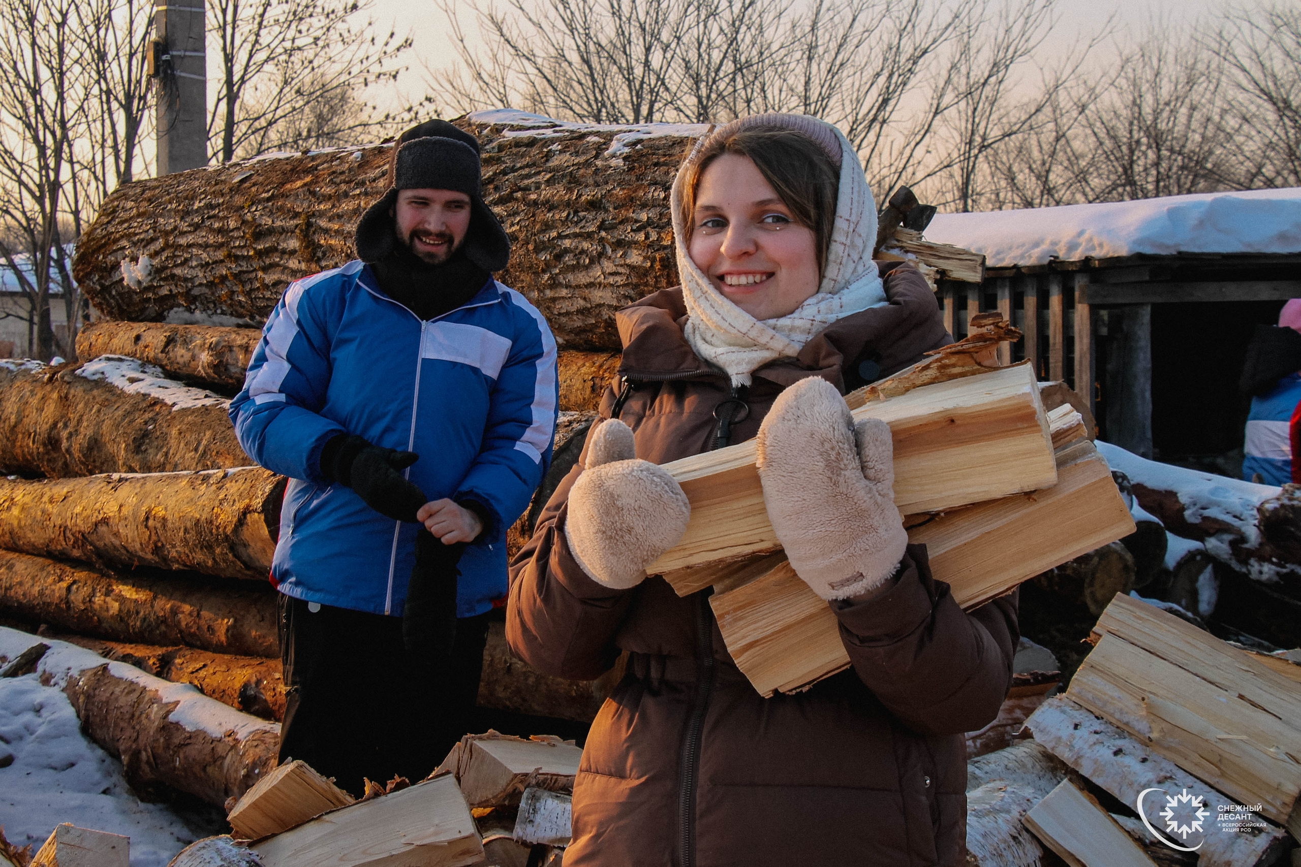 «Снежный десант»: студенческие отряды ВВГУ помогают жителям отдалённых уголков Приморья