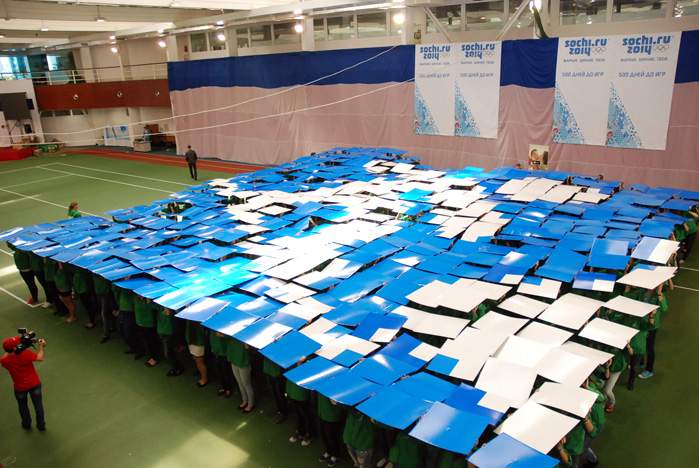 Волонтеры ВГУЭС отпраздновали 500 дней до зимних Олимпийских игр в Сочи