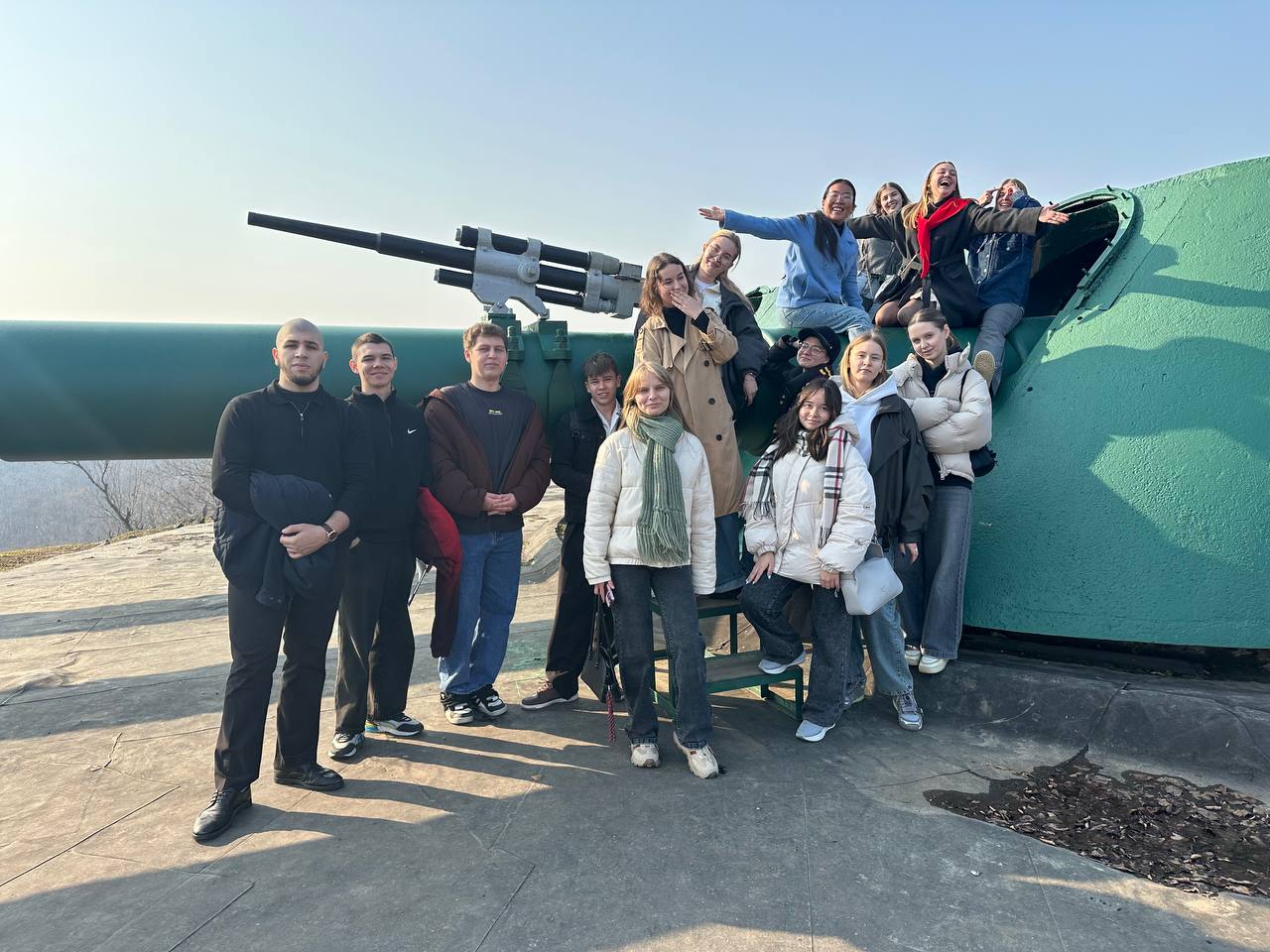 Студенты ВВГУ тестируют авторские экскурсии по главным достопримечательностям Приморья