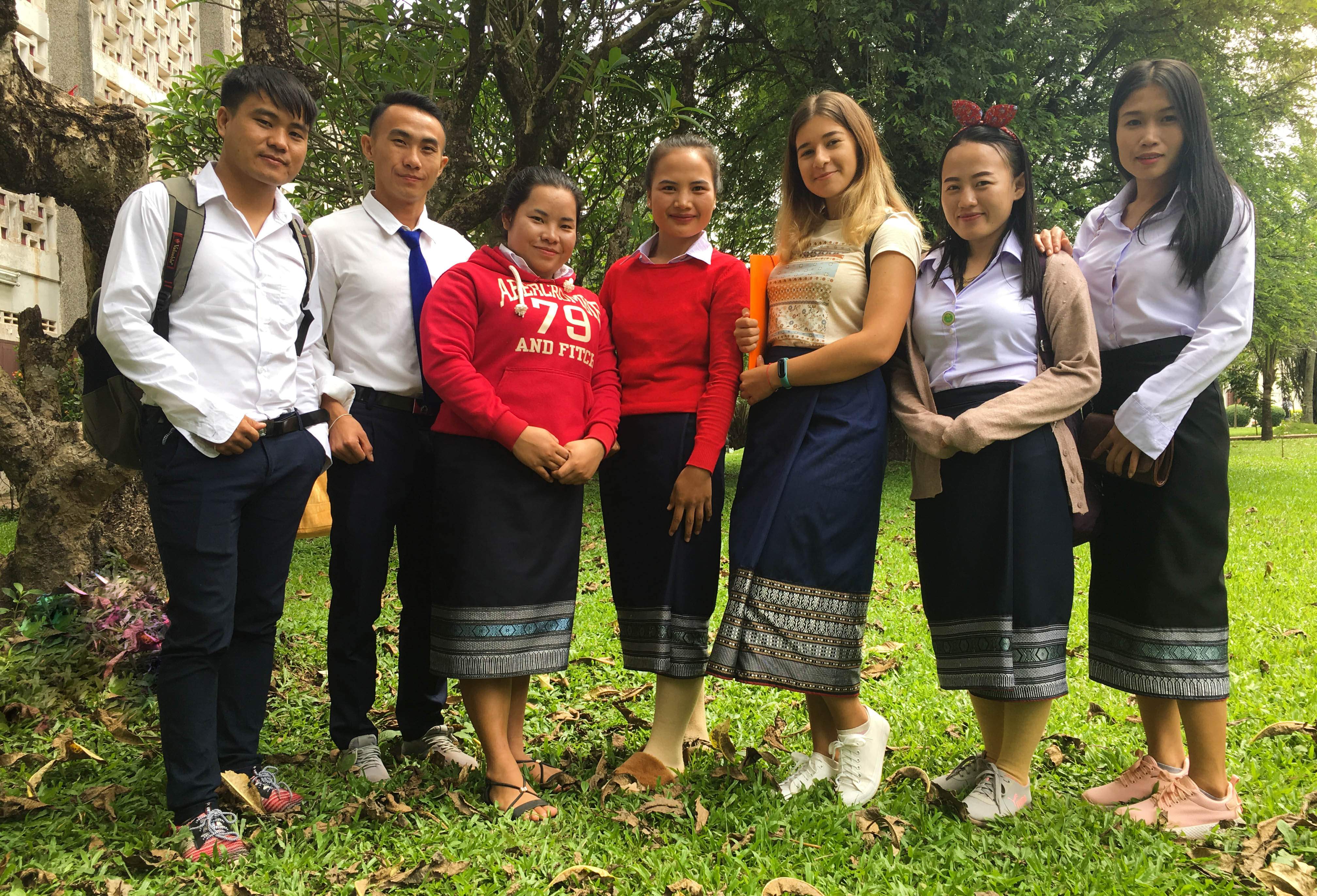 Лаос - «страна миллиона слонов и белого зонта»