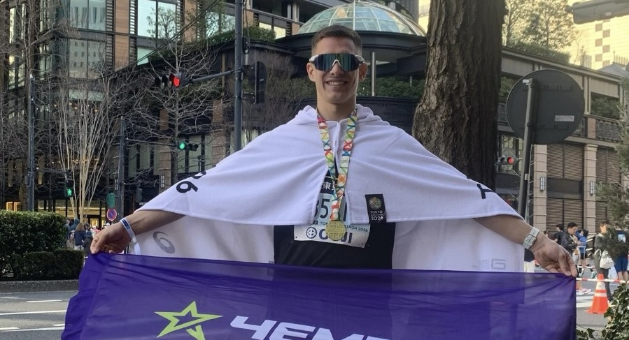 Тренер ВВГУ Марк Захаров покорил международный Tokyo Marathon 2026