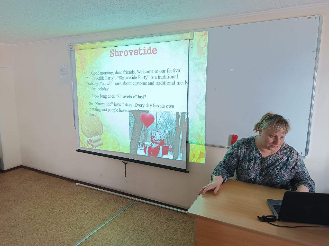 В Академическом колледже узнали историю Международного женского дня