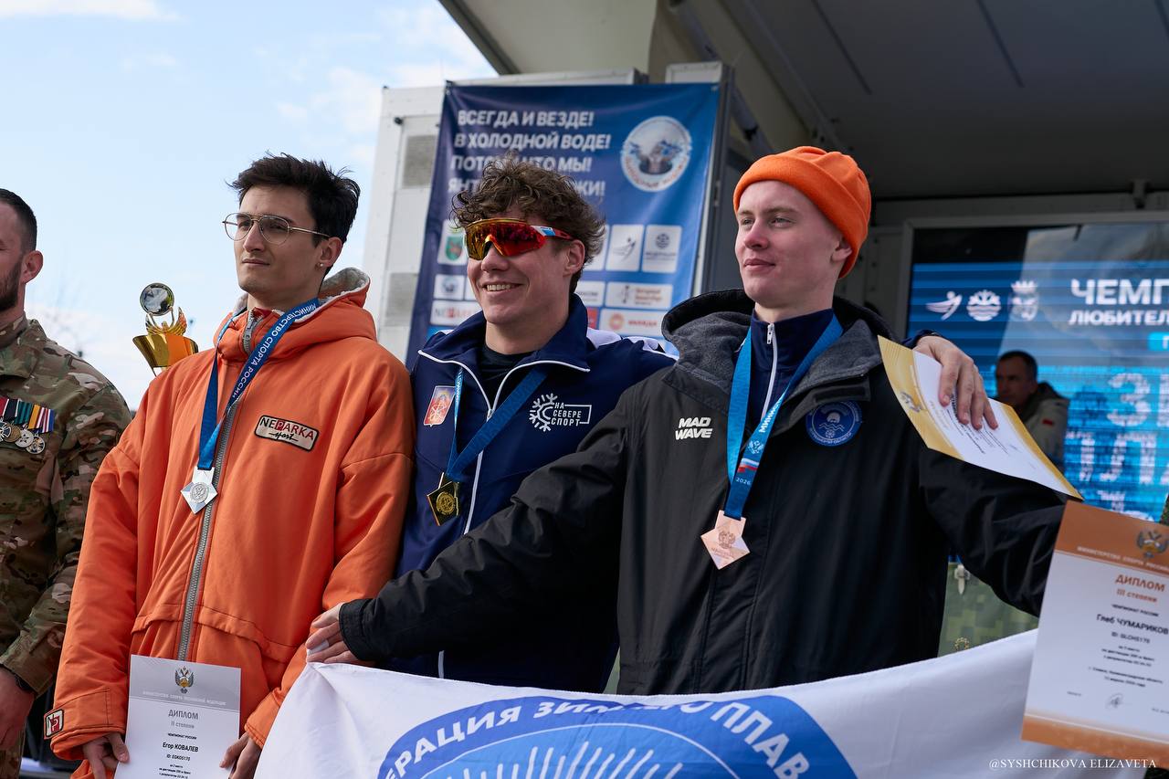 Студент ВВГУ Егор Ковалев завоевал «серебро» чемпионата России по зимнему плаванию