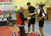 Команда бадминтонистов ВГУЭС победила в первом круге чемпионата России