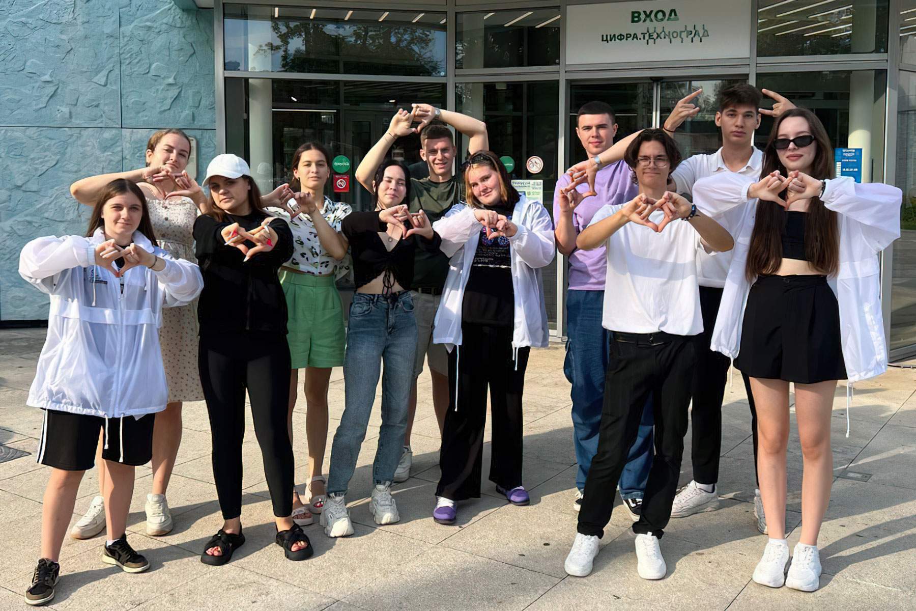 Амбассадоры IT-колледжа ВВГУ прошли обучение в Школе актива московского IThub