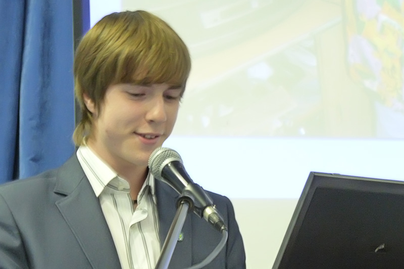 В пятый раз в Школе-интернате ВГУЭС для одаренных детей им. Н.Н. Дубинина проходит конкурс «Выпускник года»