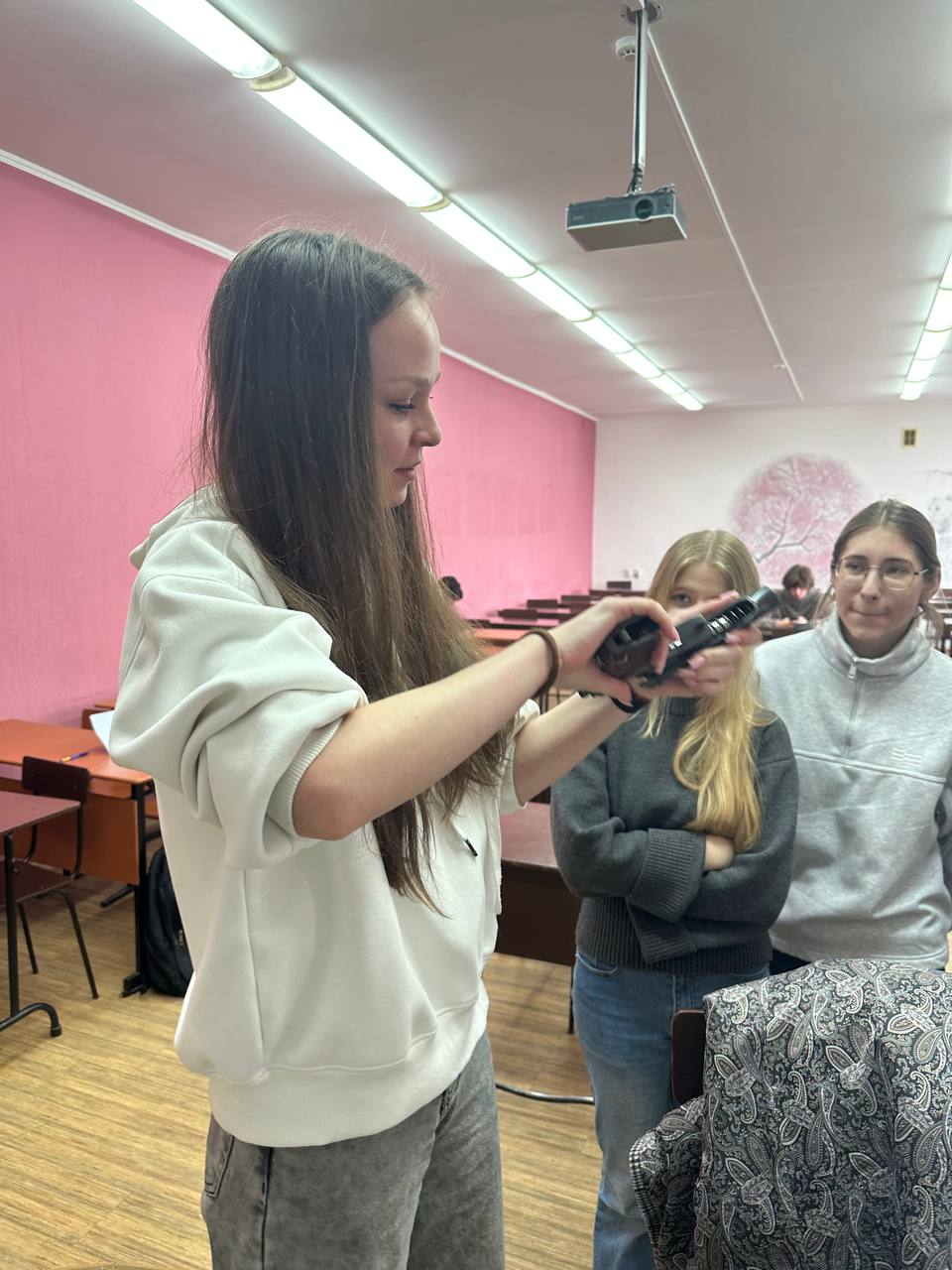 В филиале Владивостокского государственного университета в г. Находке прошло практическое занятие по сборке и разборке пистолета Макарова