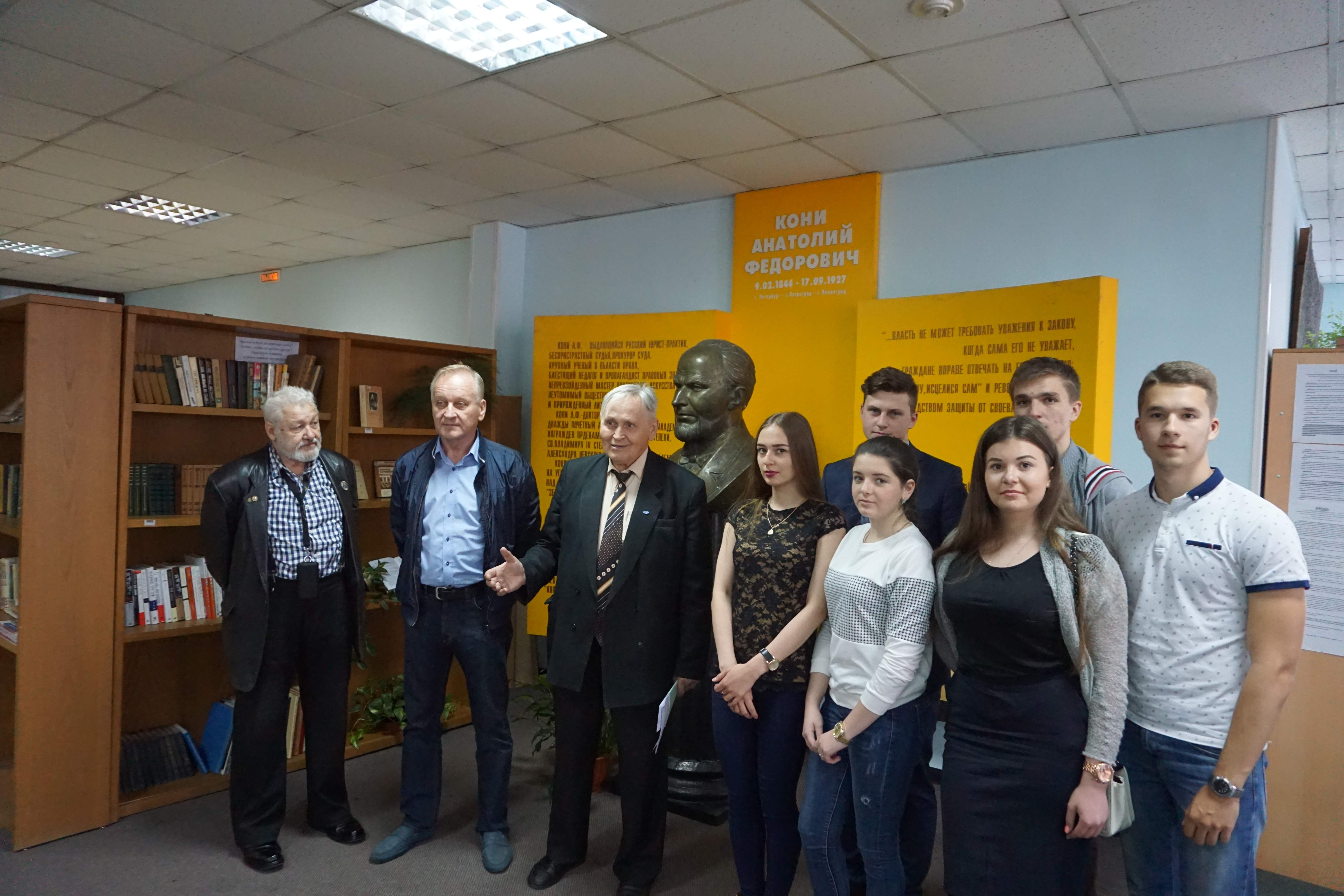 Институт права ВГУЭС: в юриспруденцию с первого курса