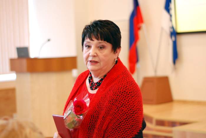 Зав. кафедрой сервисных технологий ВГУЭС вручили диплом доктора наук