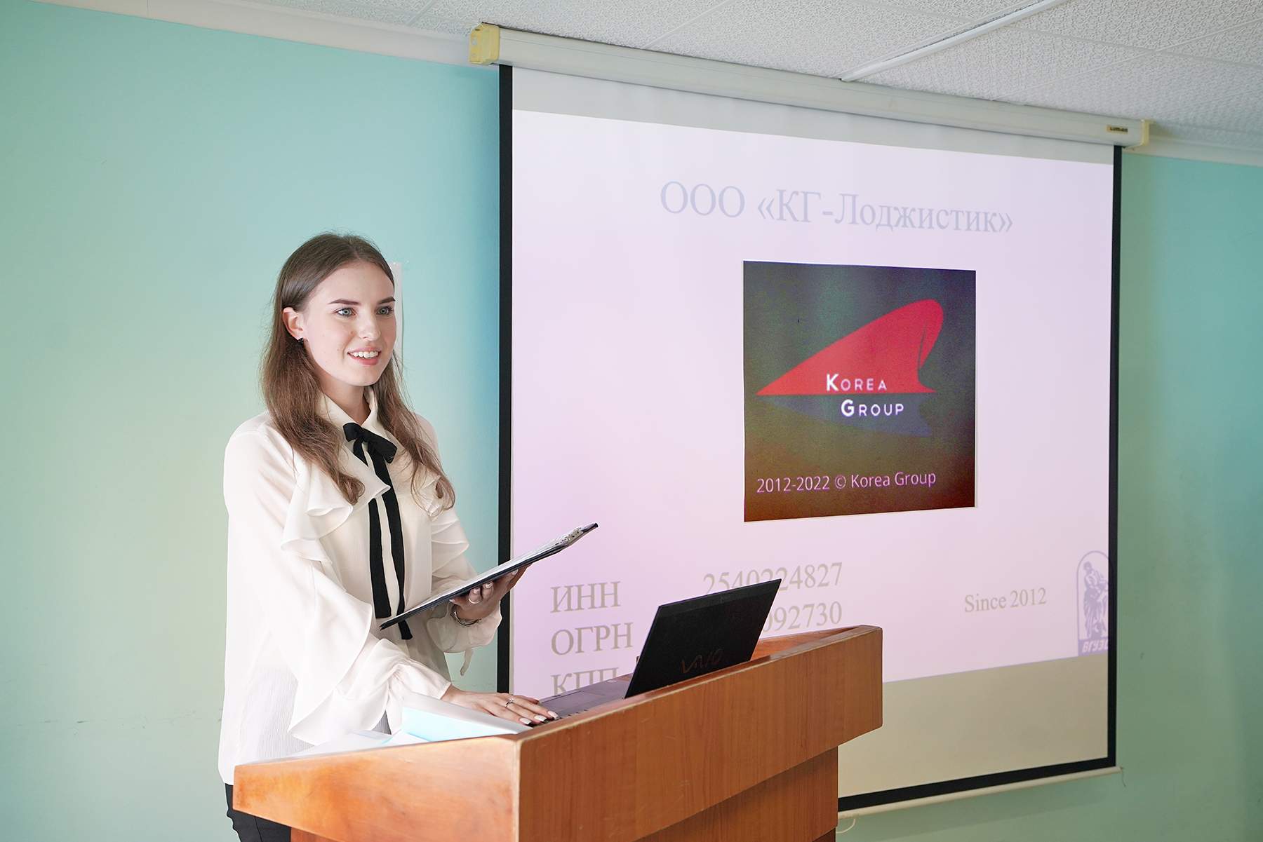 Менеджеры-международники впервые защищают выпускные квалификационные работы во ВГУЭС