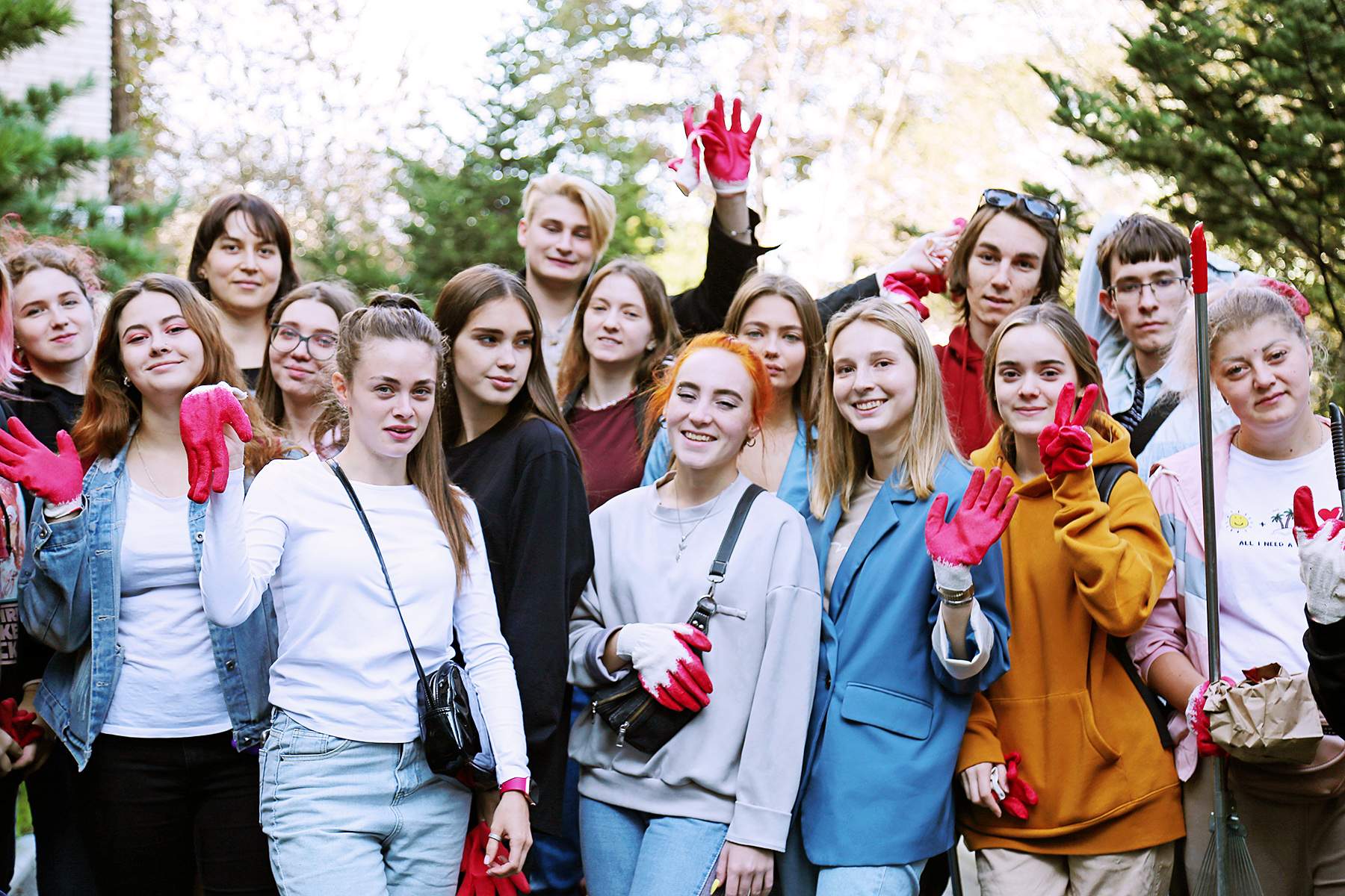 ВГУЭС на Всероссийском субботнике навел порядок в уникальном дендропарке