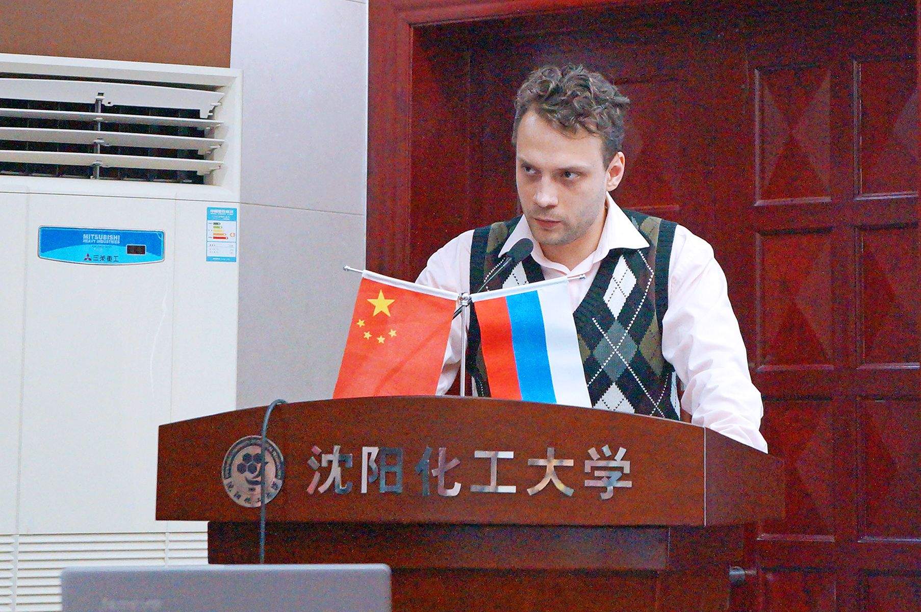 Преподаватели Института права ВГУЭС Александр Алексеенко и Элла Горян приняли участие в серии международных вебинаров Китайского юридического общества