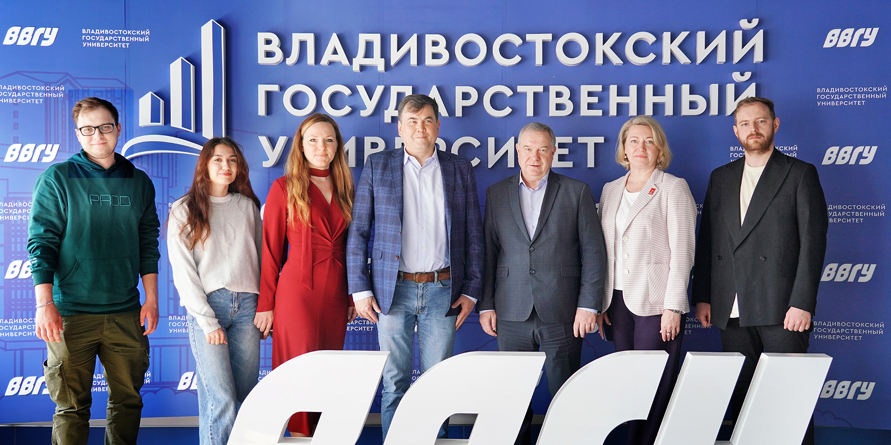 Хакатон PROD: в ВВГУ стартовал первый в Приморье конкурс по промышленной разработке для школьников