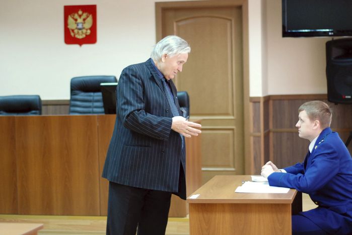 Студенты ИПУ ВГУЭС поучаствовали в реальном судебном процессе