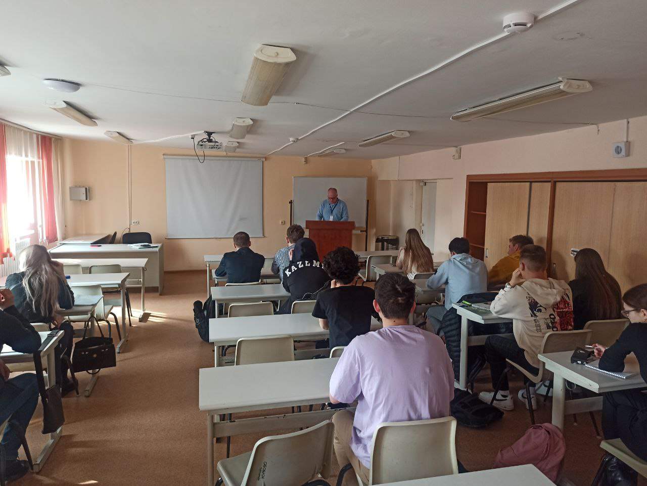 Cтуденты ВВГУ получают практические навыки в сфере гражданской обороны