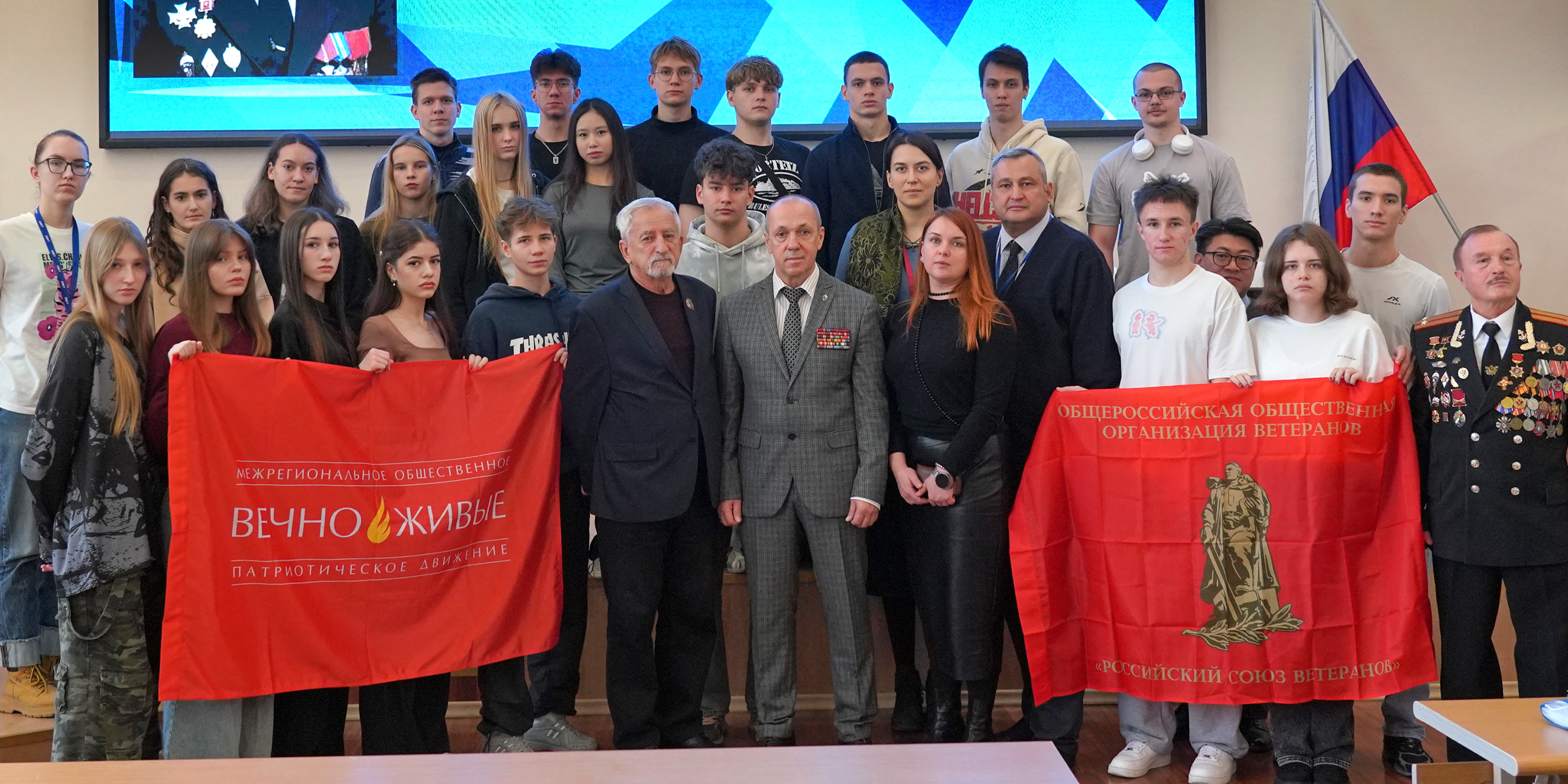 В ВВГУ прошла встреча с участником спецоперации по освобождению заложников в Беслане