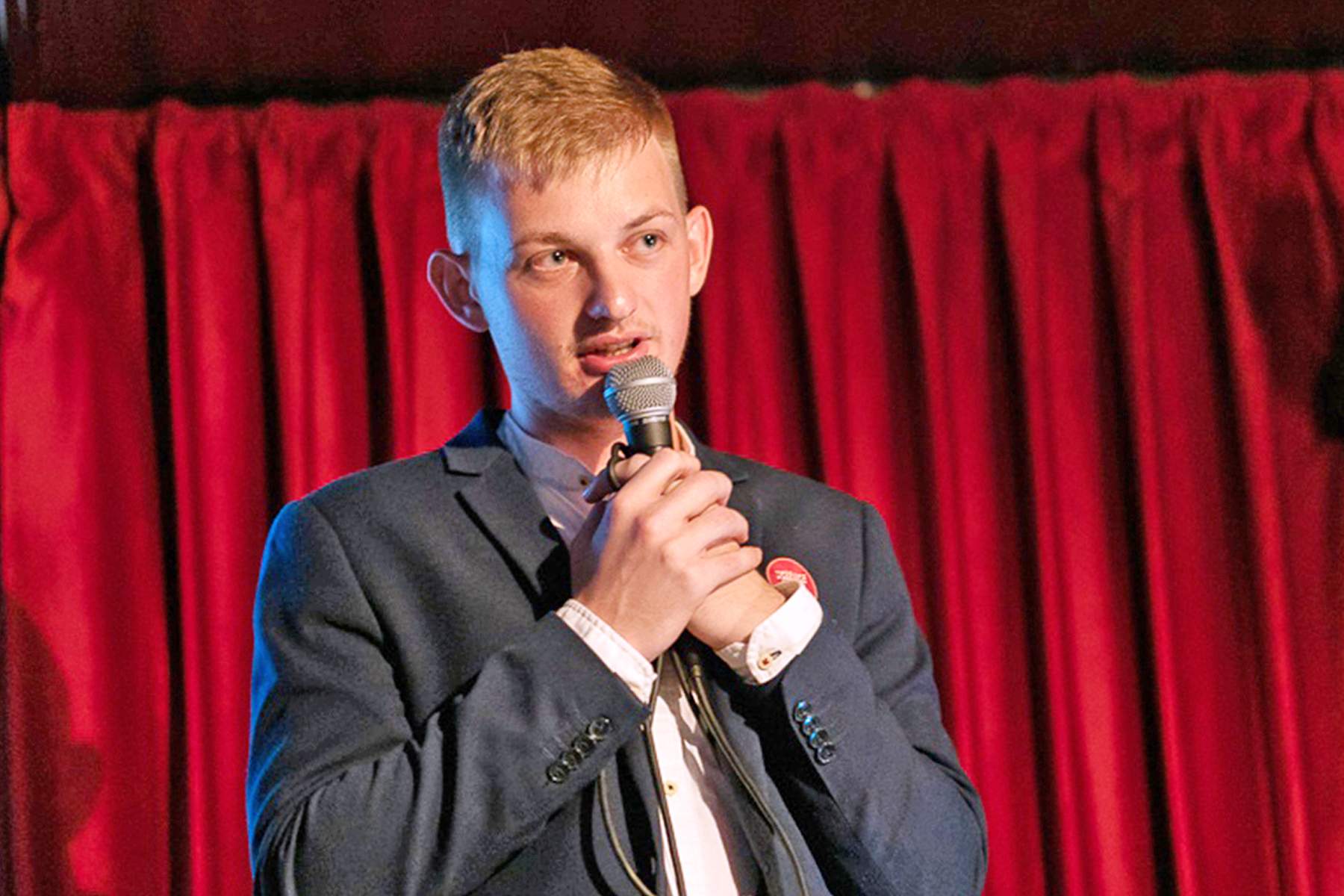 Как пережить самоизоляцию с наименьшими потерями: старший преподаватель кафедры философии и юридической психологии ВГУЭС Александр Самойличенко в прямом эфире радио «Владивосток FM»