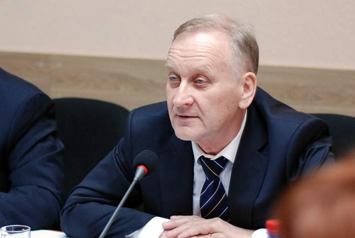 Бакалавриат: три года - учеба,год - практика