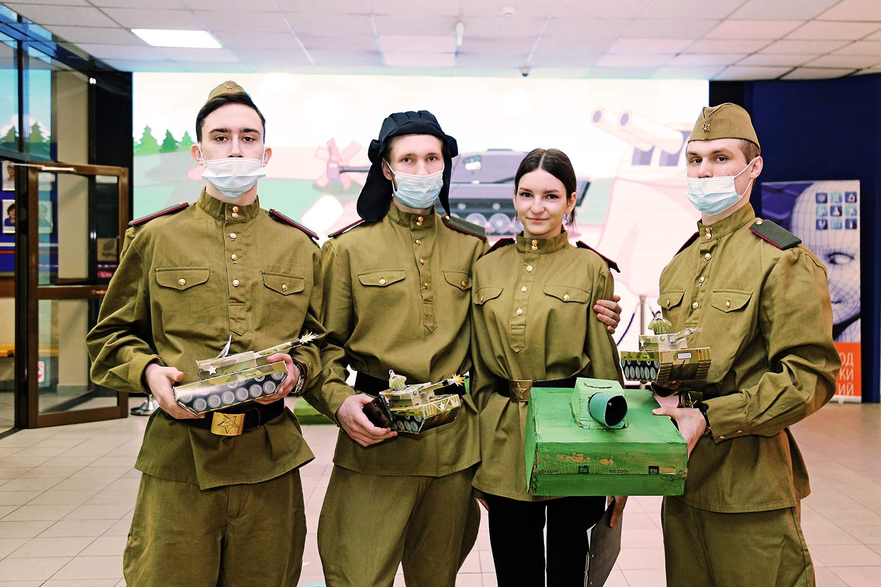 «На поле танки грохотали»: во ВГУЭС отпраздновали День защитника Отечества