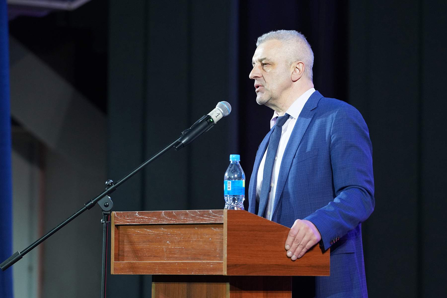 Студенты и сотрудники ВВГУ встретились с доверенным лицом кандидата в президенты Владимира Путина