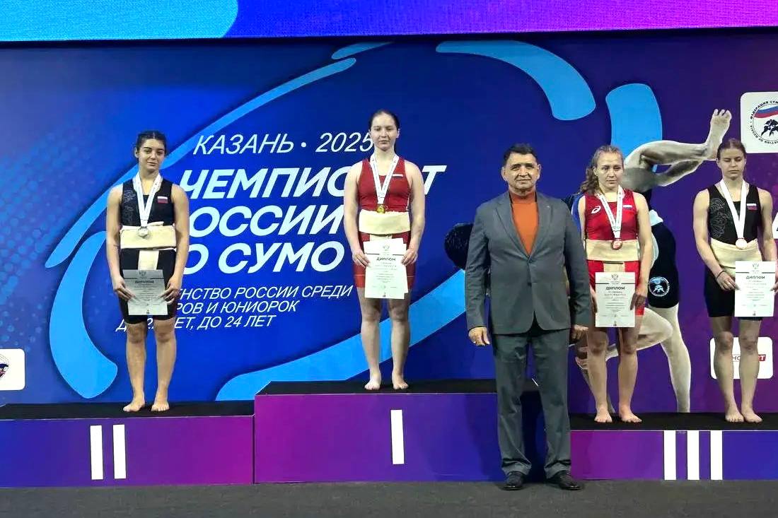 Новый год с новых побед: студентке ВВГУ Лауре Веслополовой присвоено звание «Мастер спорта России» по сумо