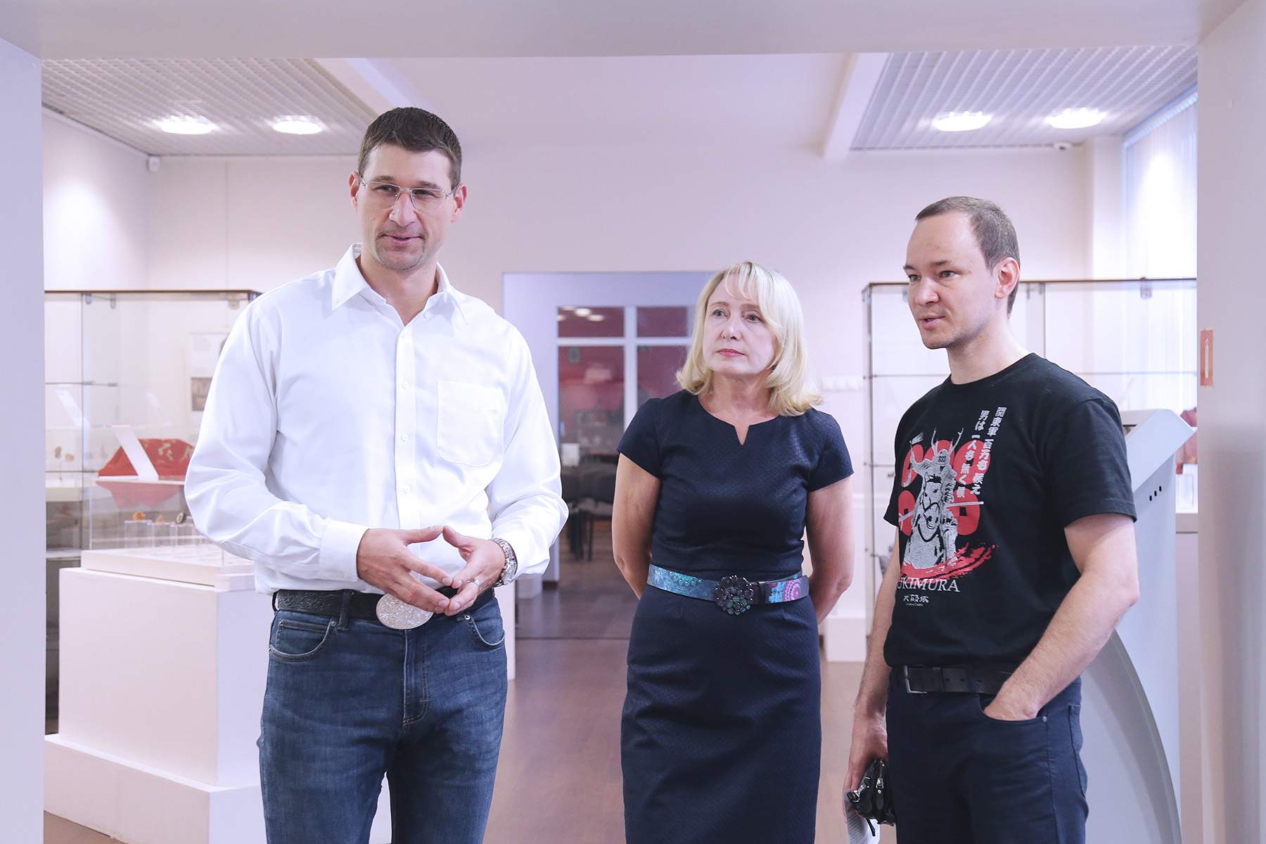 «Америка: калейдоскоп культур». Преподаватель ВГУЭС Андрей Голобоков открыл персональную выставку