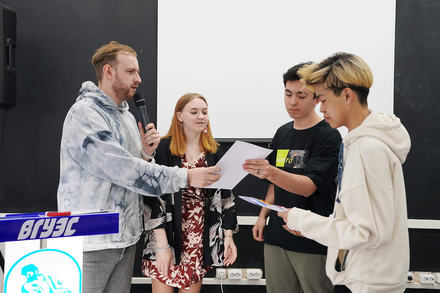 Из школьников в программисты за четыре дня: во ВГУЭС прошел командный воркшоп по веб-разработке