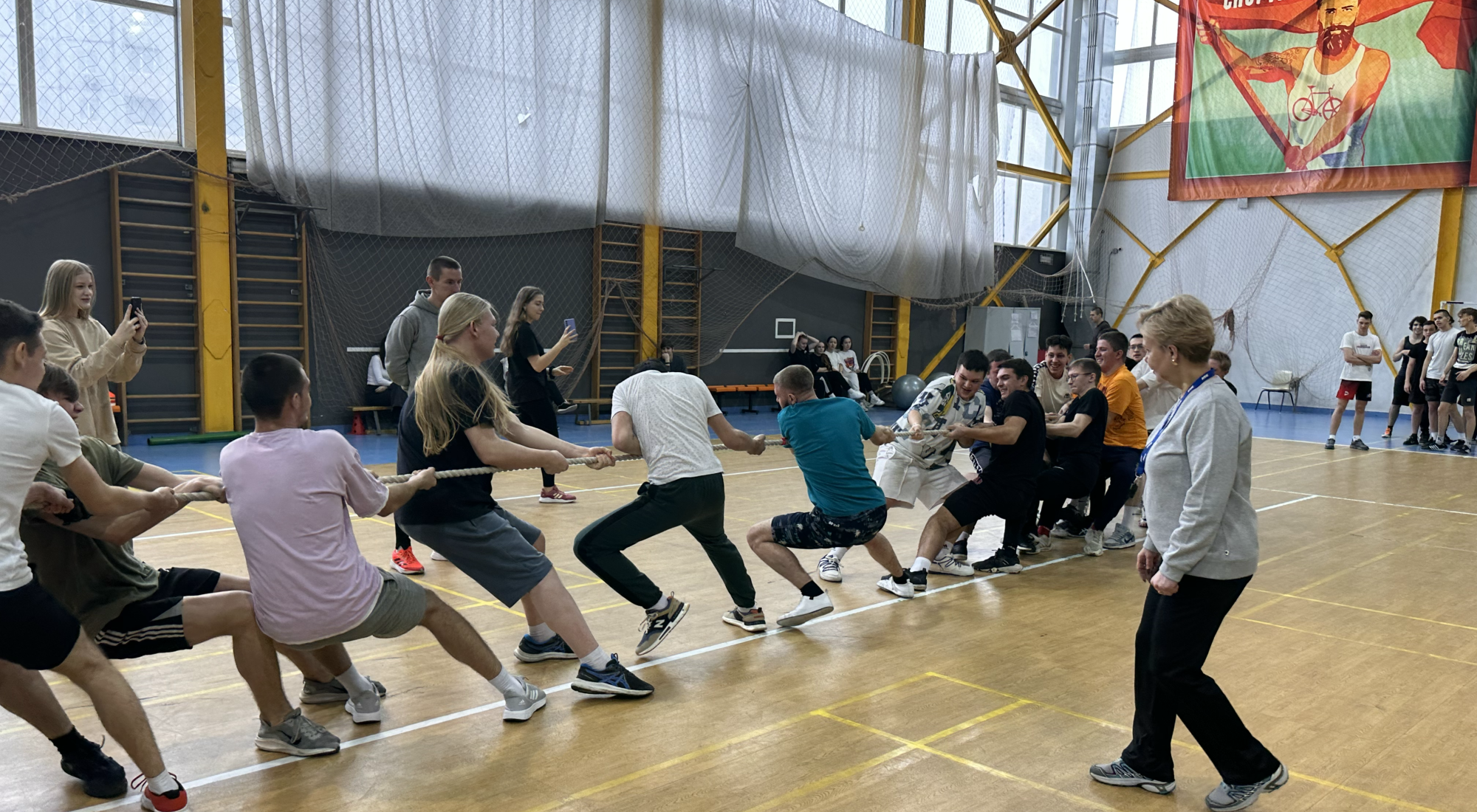 В Академическом колледже прошли соревнования, посвященные Дню защитника Отечества