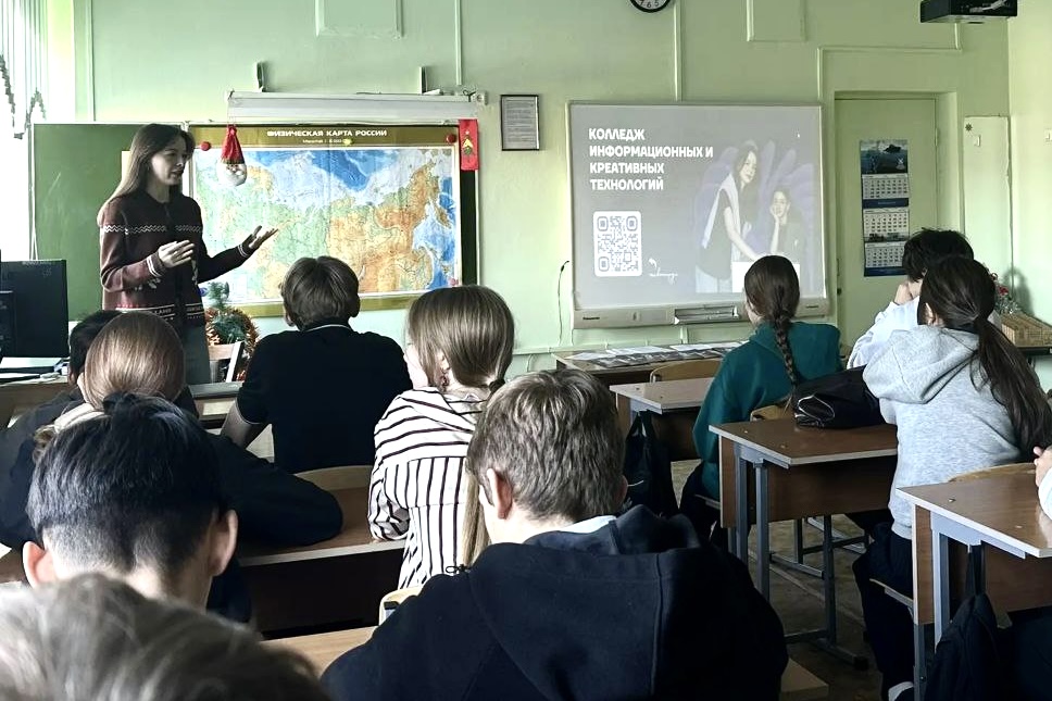 ВВГУ знакомит школьников Владивостока с возможностями студенческого предпринимательства