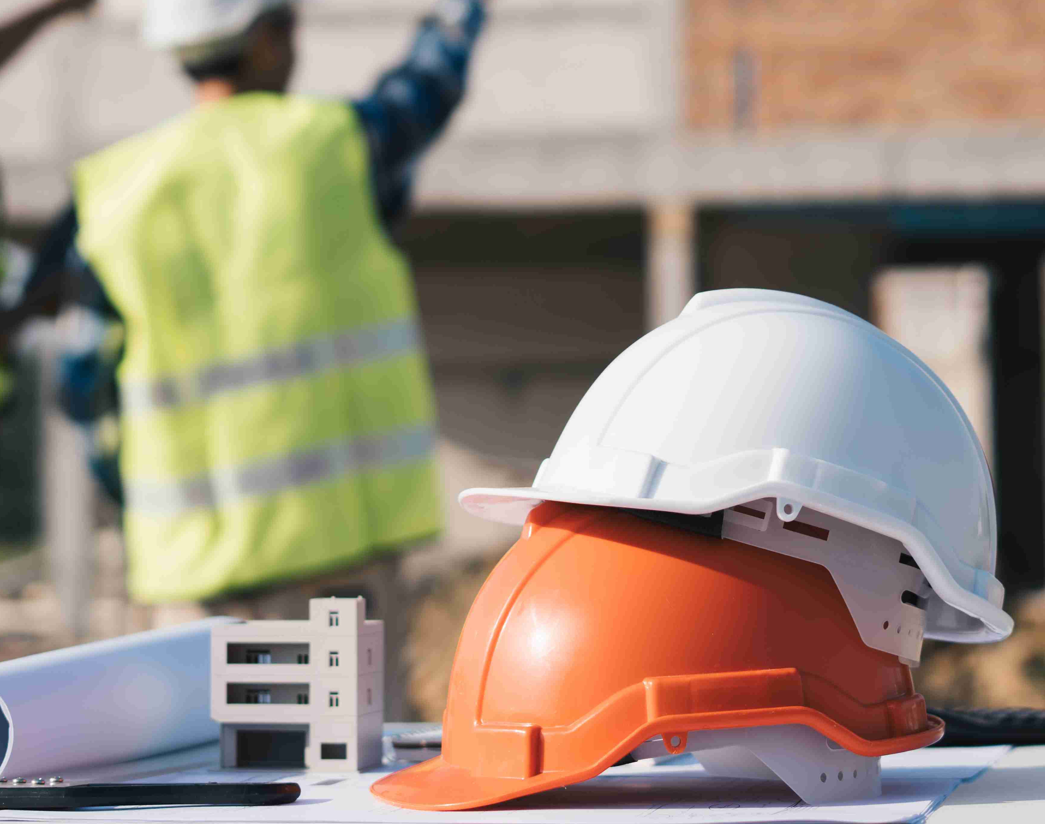 Строительство и эксплуатация  зданий и сооружений